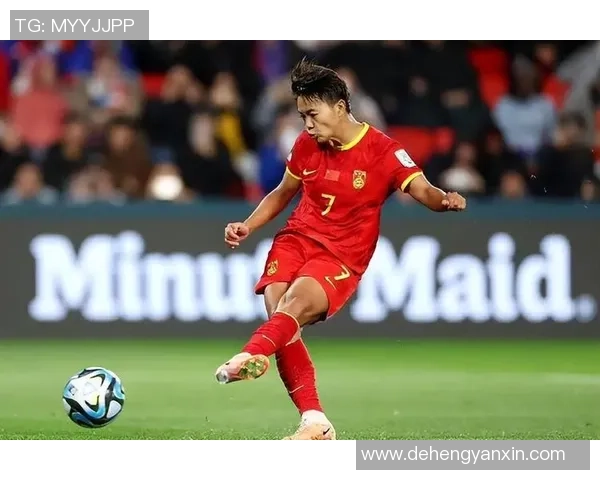 他用实力证明自己 足球天赋与拼搏精神并肩同行的传奇之路