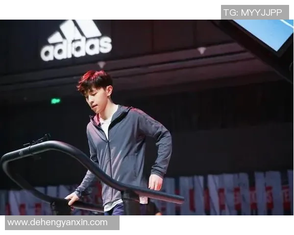 潮流新态度 以足球球星印花t诠释运动与时尚的激情碰撞