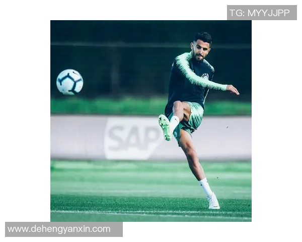 球星风采与足球魅力融合展现 真实女足球运动员头像作品精选