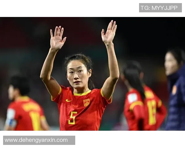 英格兰女足明星球员的崛起与突破：领航女子足球新时代