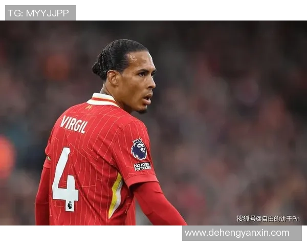 足球超级球星风采盘点：盘点全球足坛最耀眼的十位球员